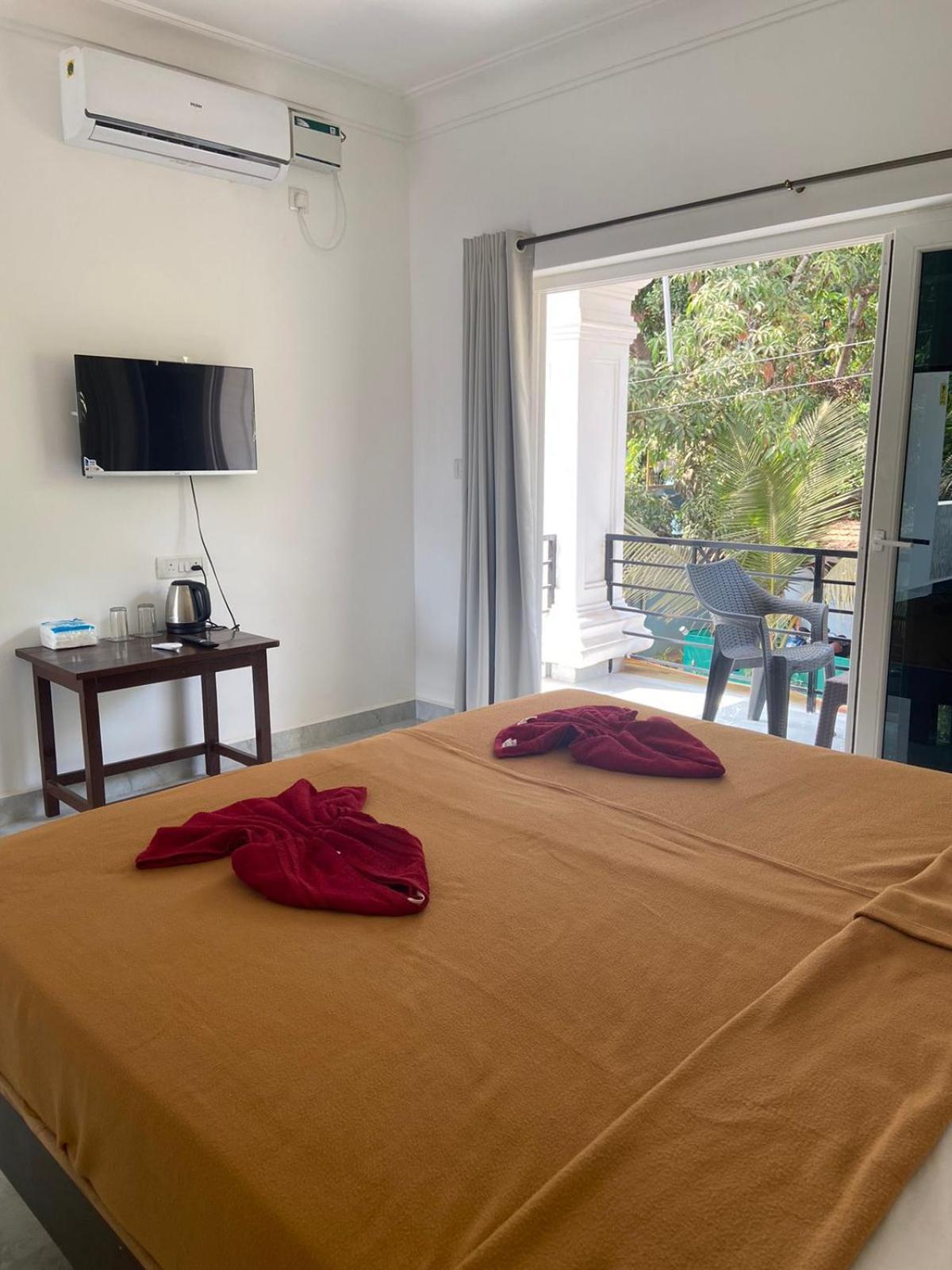 Hotel Ocean'S Edge By Vincen Calangute Esterno foto