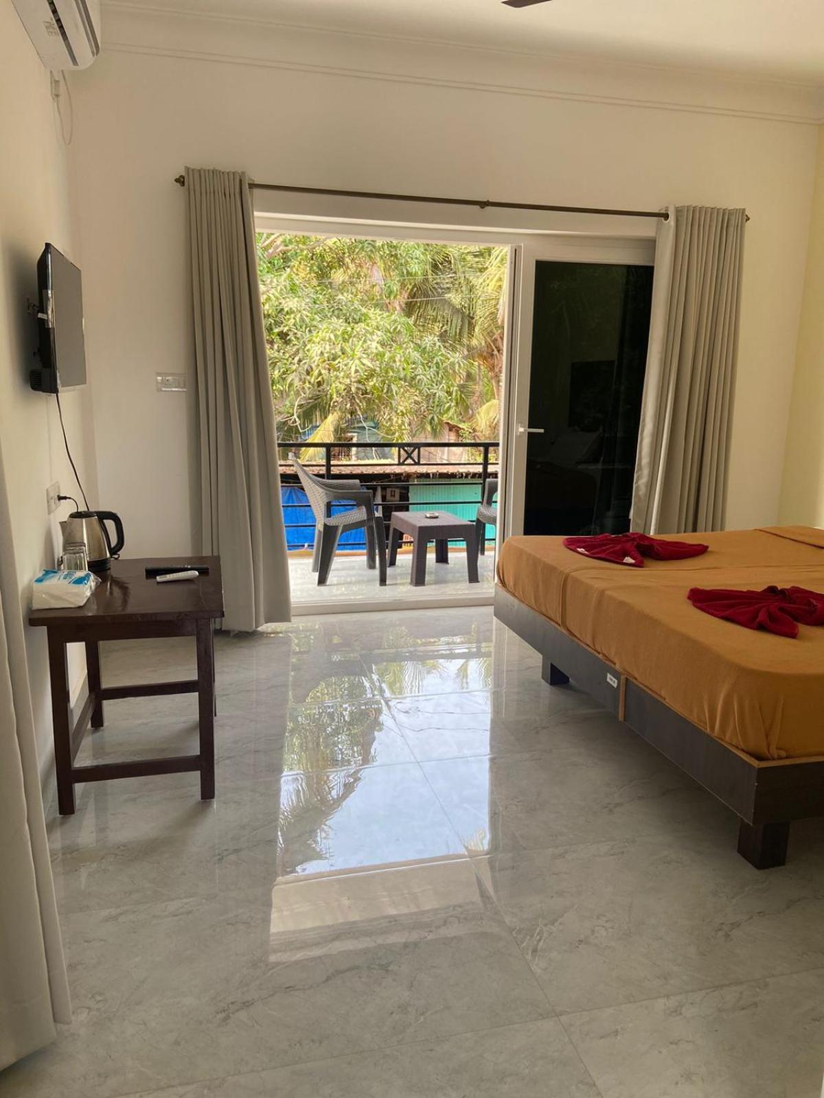 Hotel Ocean'S Edge By Vincen Calangute Esterno foto