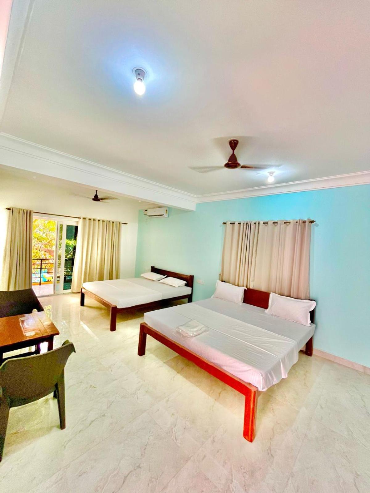 Hotel Ocean'S Edge By Vincen Calangute Esterno foto