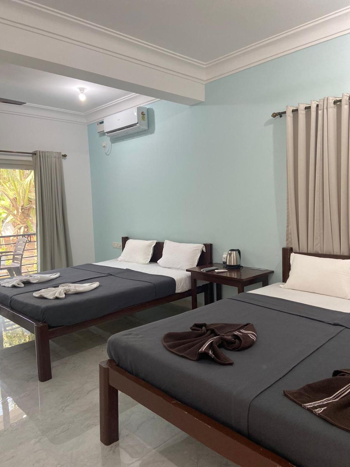 Hotel Ocean'S Edge By Vincen Calangute Esterno foto