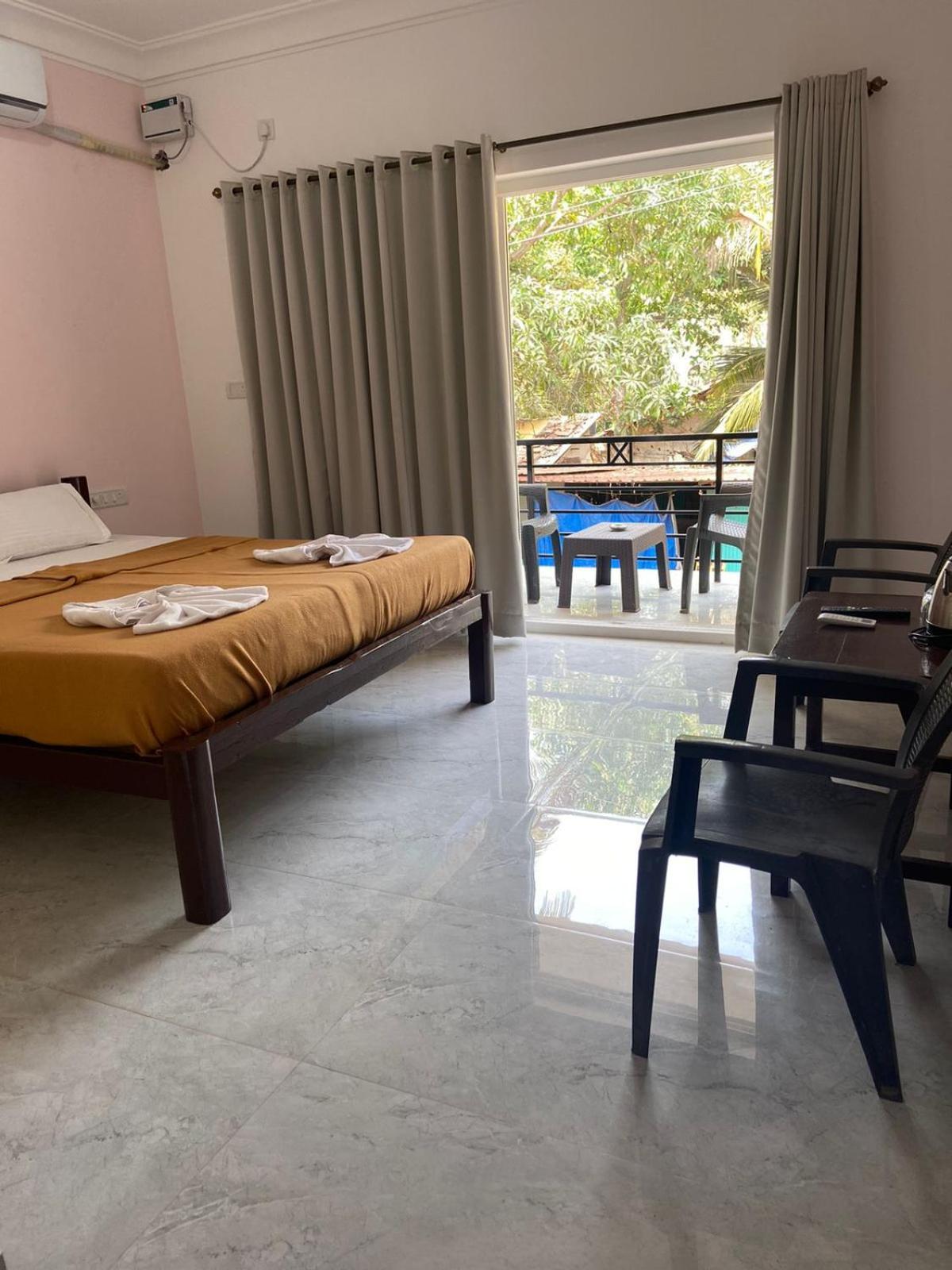 Hotel Ocean'S Edge By Vincen Calangute Esterno foto