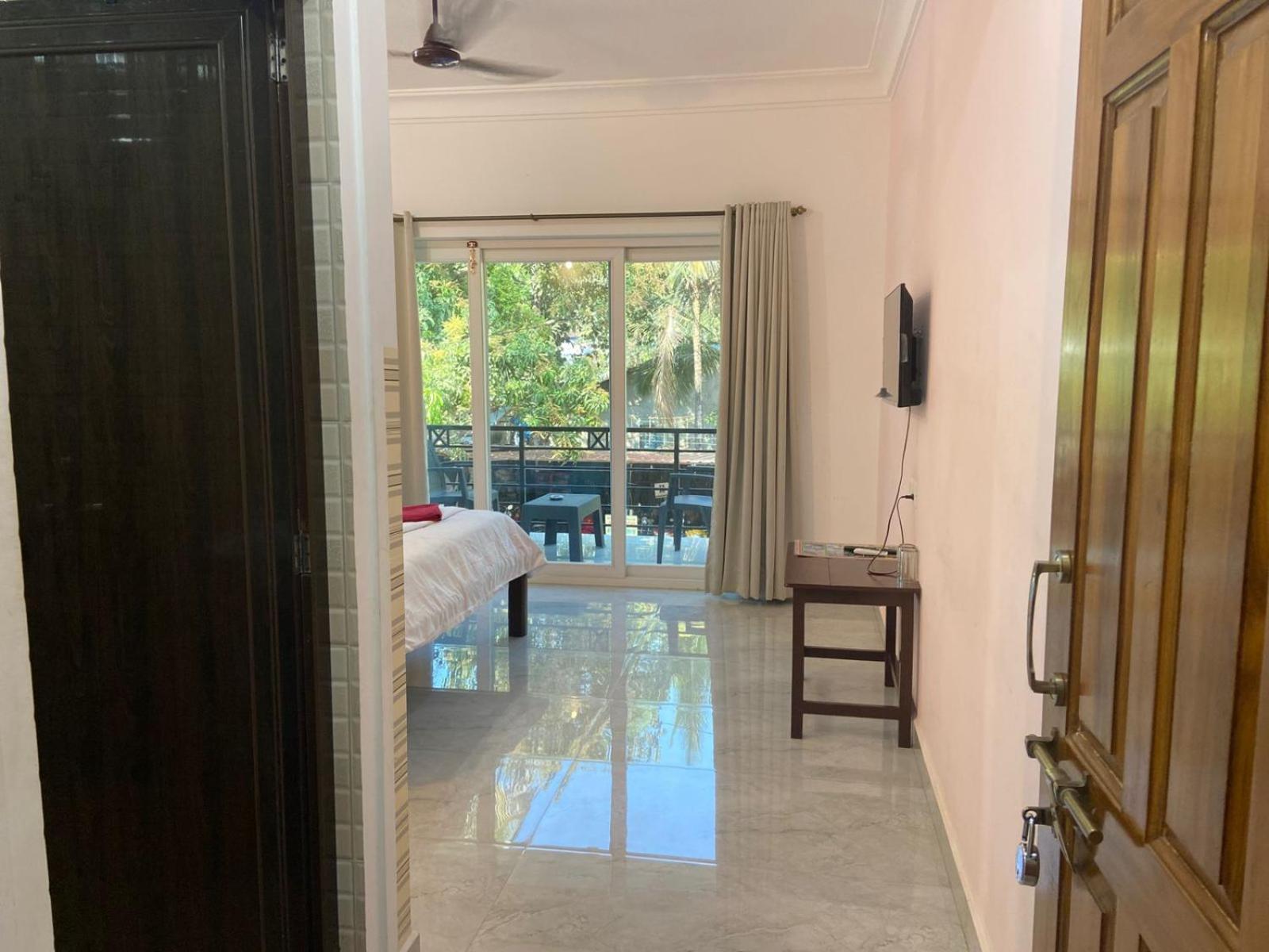 Hotel Ocean'S Edge By Vincen Calangute Esterno foto